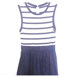 worn once to a rehearsal dinner. Pockets!